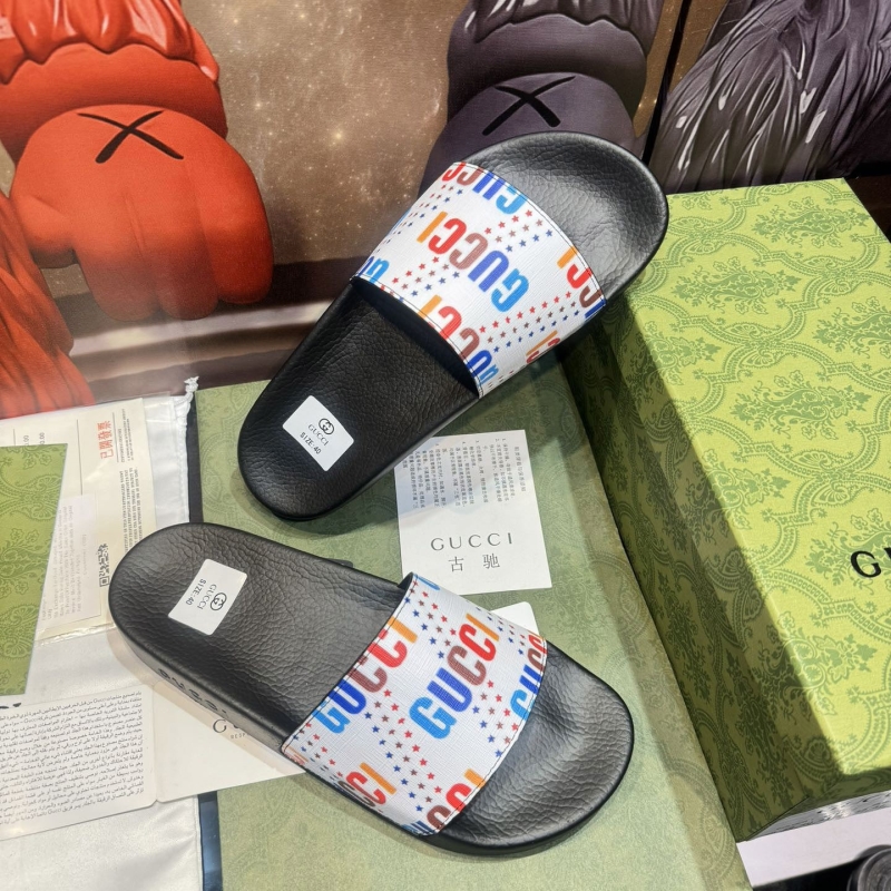 G*u*i slippers